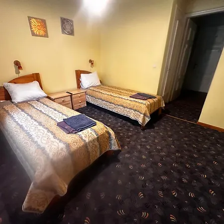 Hotel Kuivoja Looduskodu Loksa